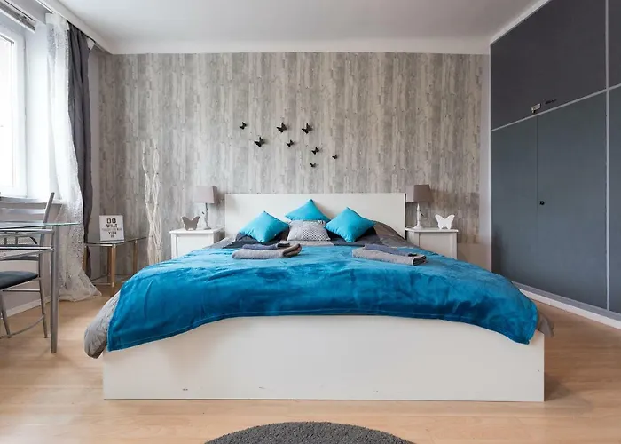 Cute Red Star Center Apartament