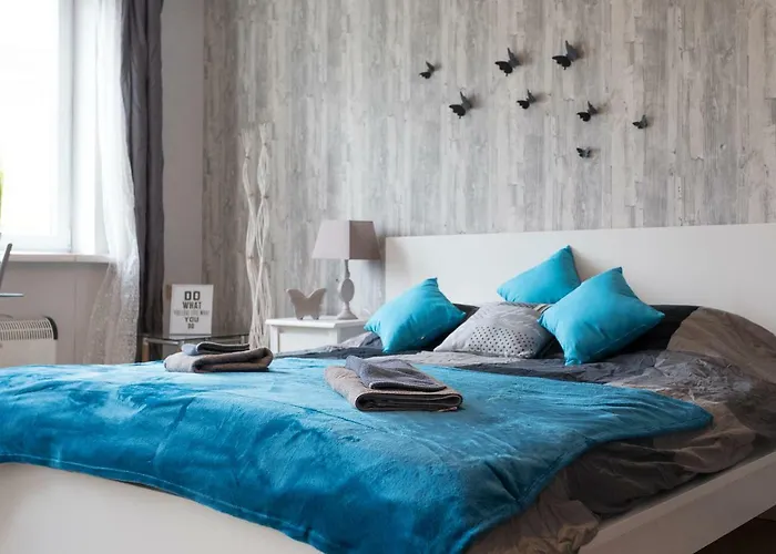 Cute Red Star Center Apartament